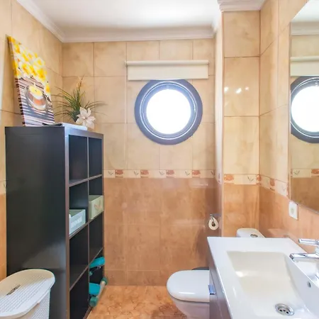 Apartamento Duplex In Playa De Américas-center